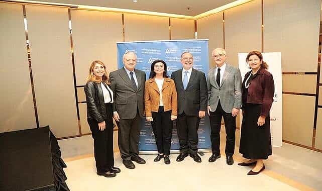 alp alkas perakende ve gayrimenkul merkezi 12 donemine yeniliklerle basladi