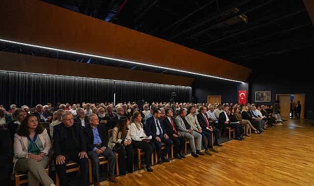 baburoglu ataturk ve cumhuriyeti anlatti