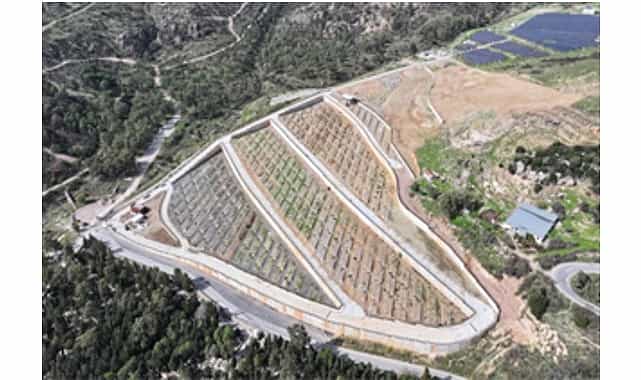 ornekkoyde cift katli mezarlik hizmete aciliyor