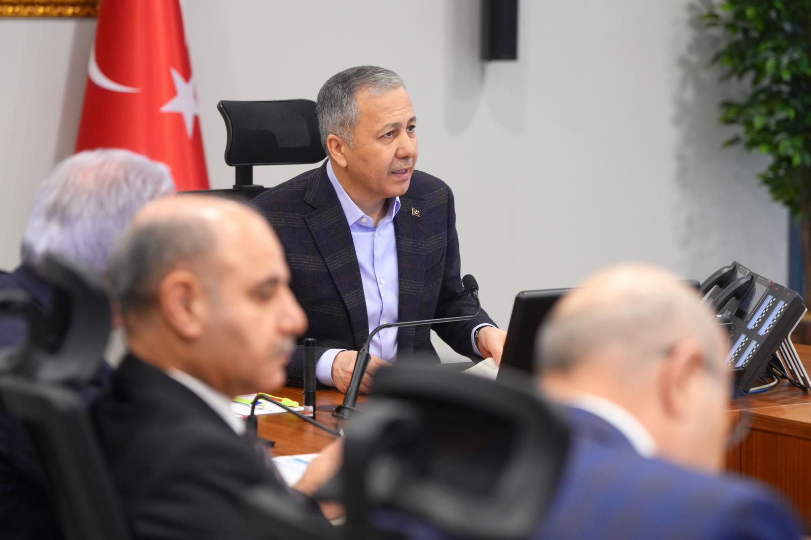 BAKANLIKTA TERORSUZ TURKIYE VE UYUSTUR 1131116 335827
