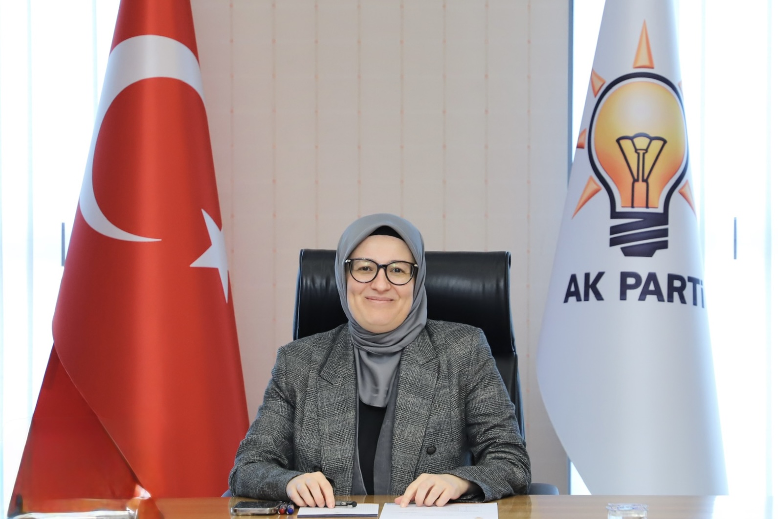 AK Parti Genel Başkan Yardımcısı Belgin Uygur’dan Yeni Yıl Mesajı 1 IMG 2547