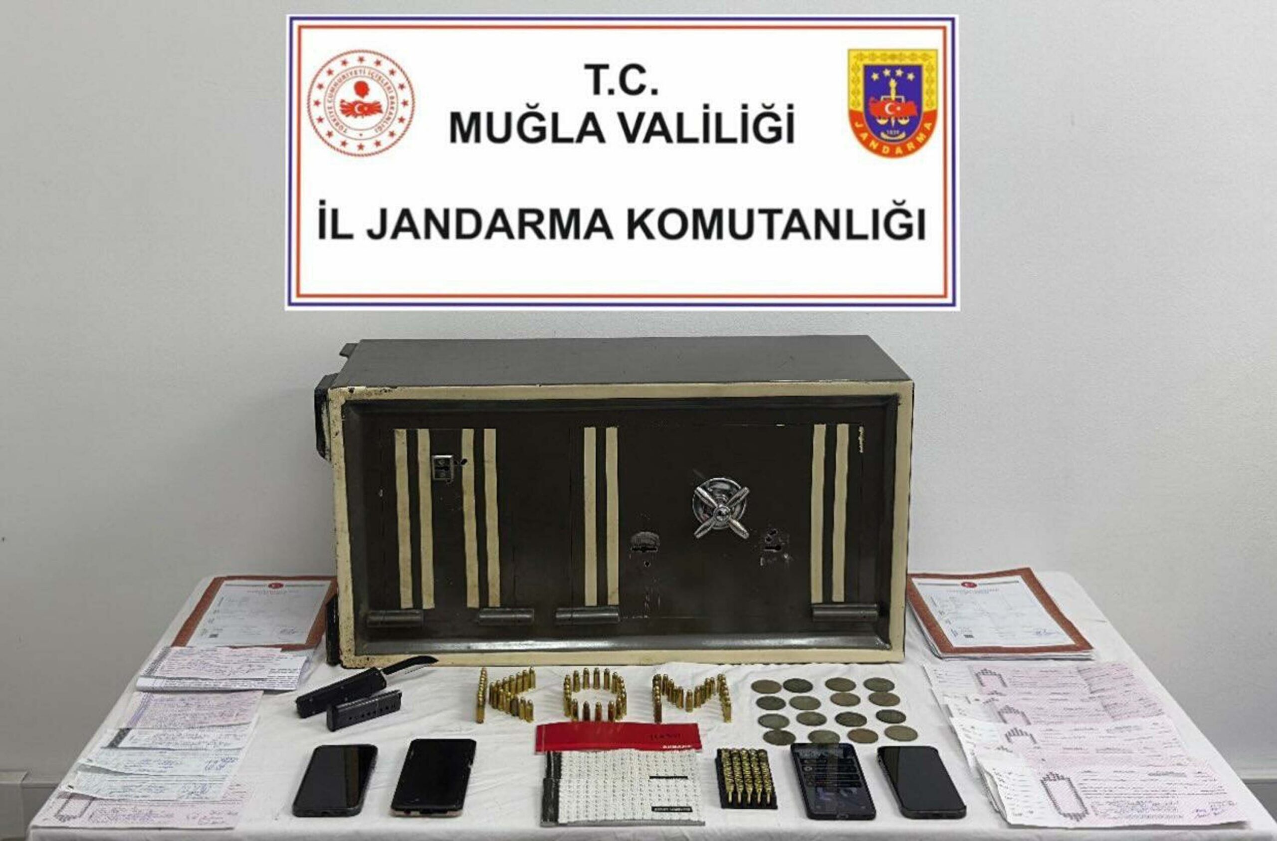 MUGLADA TEFECI OPERASYONU 4 GOZALTI 1033014 306536 scaled