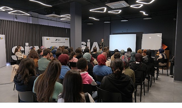 bu ders siadayiz programi universiteleri sosyal inovasyonla bulusturuyor