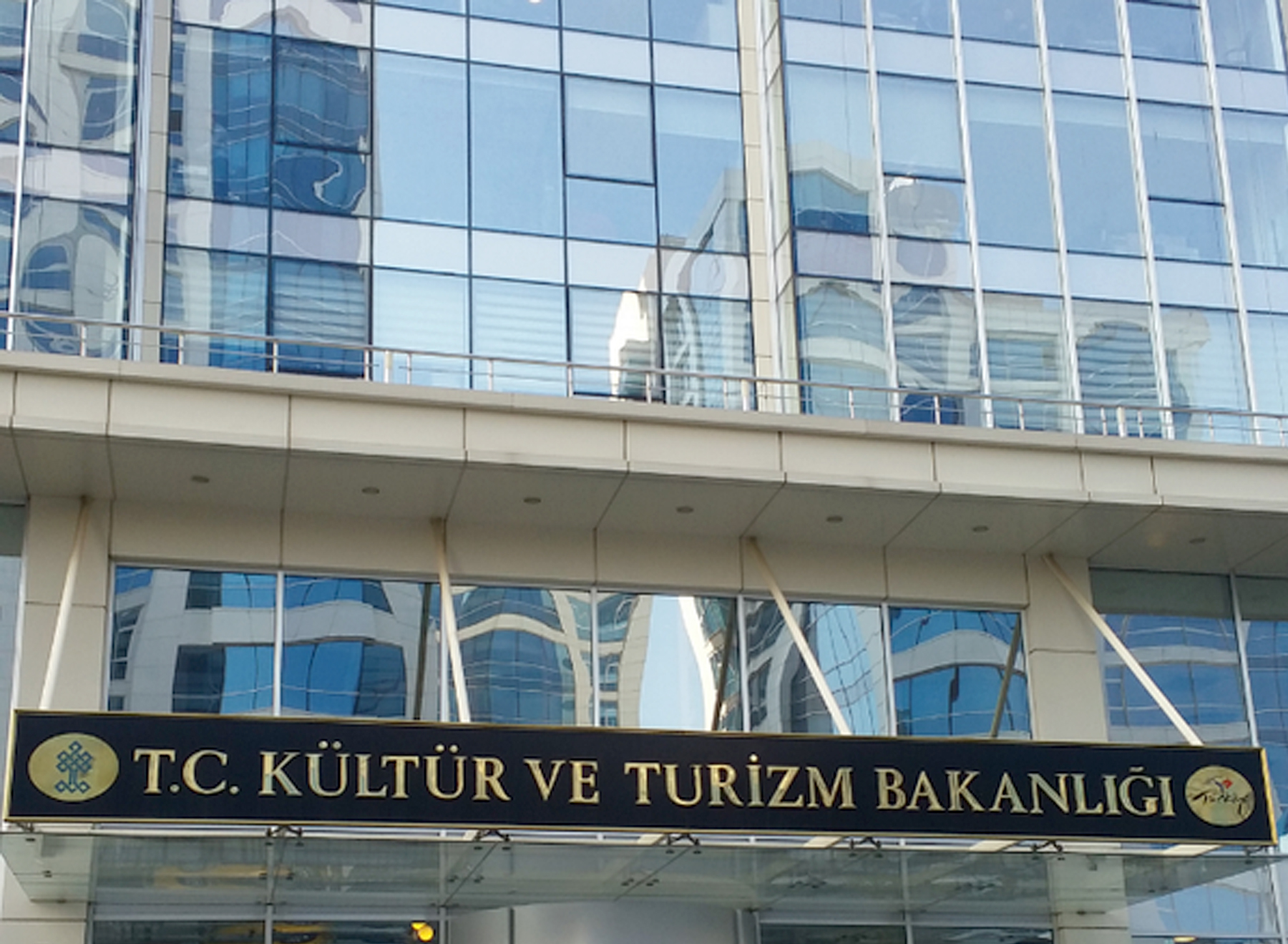Kültür ve Turizm Bakanlığında Yeni Atamalar Resmi Gazete’de Yayımlandı 1 5d7b22d50dcd8
