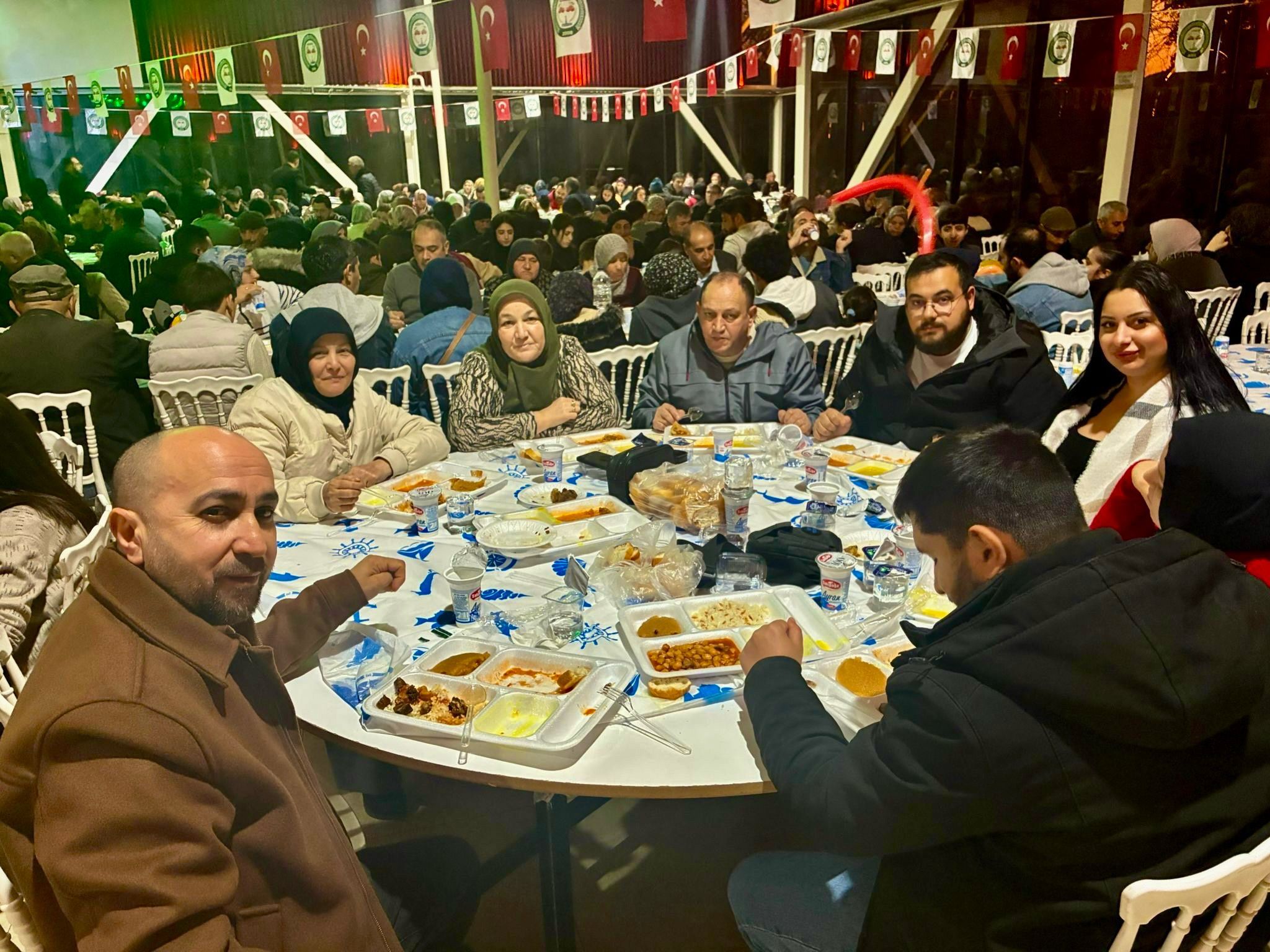 İzmir’de Karamancalılar İftar Sofrasında Buluştu 1 648165472 10233898485350534 5215771626094842234 n