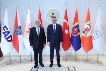 HÜDA PAR Genel Başkanı Yapıcıoğlu’ndan İçişleri Bakanı Mustafa Çiftçi’ye Ziyaret 1