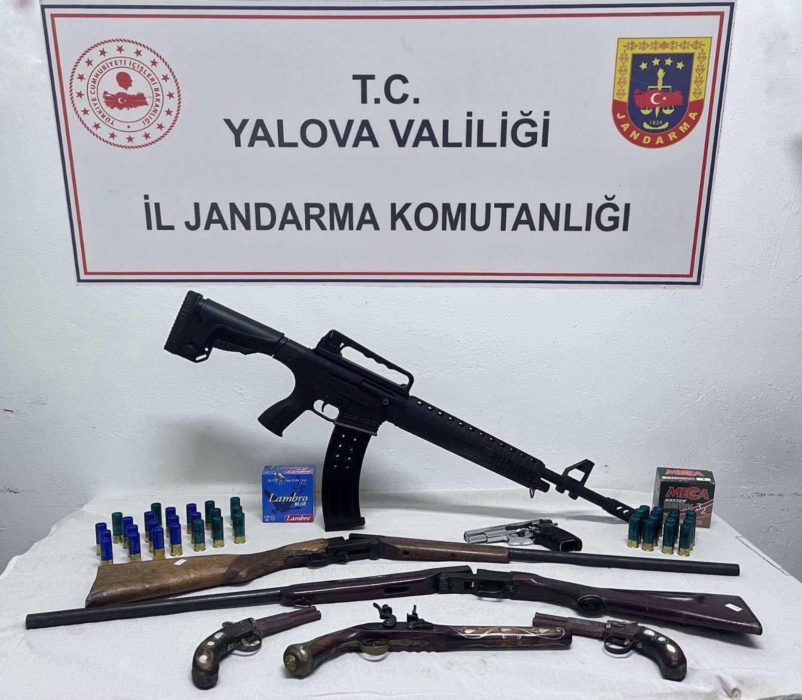 Yalova Altınova’da Silah ve Tarihi Eser Operasyonu: 1 Şüpheli Tutuklandı 1 WhatsApp Image 2026 03 28 at 21.44.34