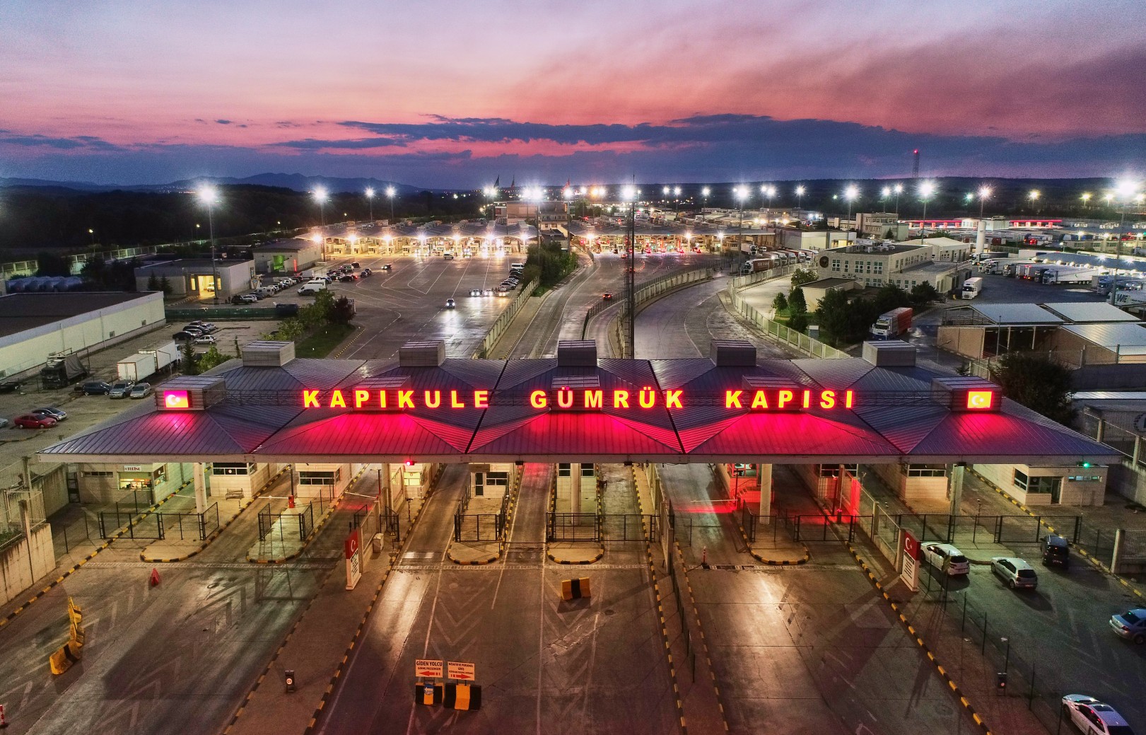 Kapıkule’de Dev Operasyon: 1 Ton Uyuşturucu Yakalandı 1 kapikule 1