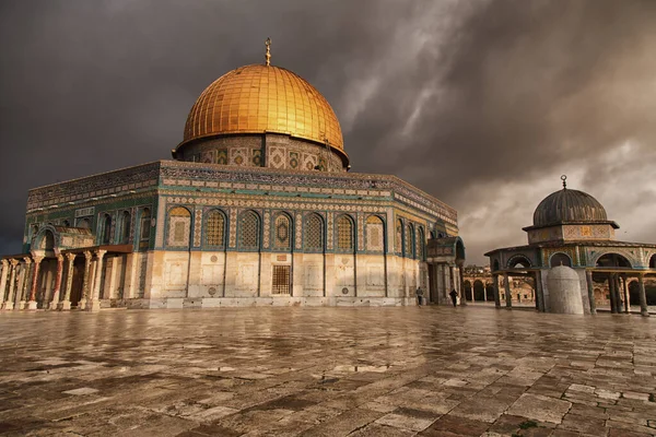 Mescid-i Aksa’da Kırk İki Gün Sonra İlk Cuma 1 mescidi aksa.webp