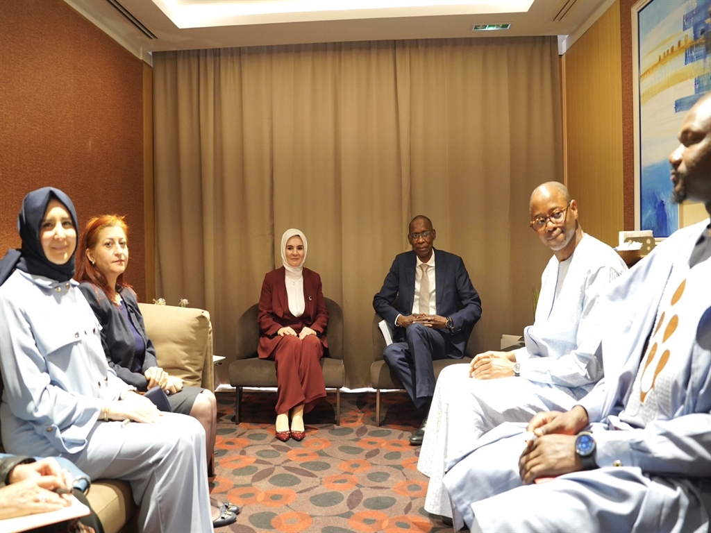 Bakan Göktaş, Senegalli Mevkidaşı Cheikh Niang ile Görüştü 1 1255048