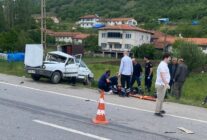 AMASYADA IKI OTOMOBIL CARPISTI DEDE VE 1335341 396722