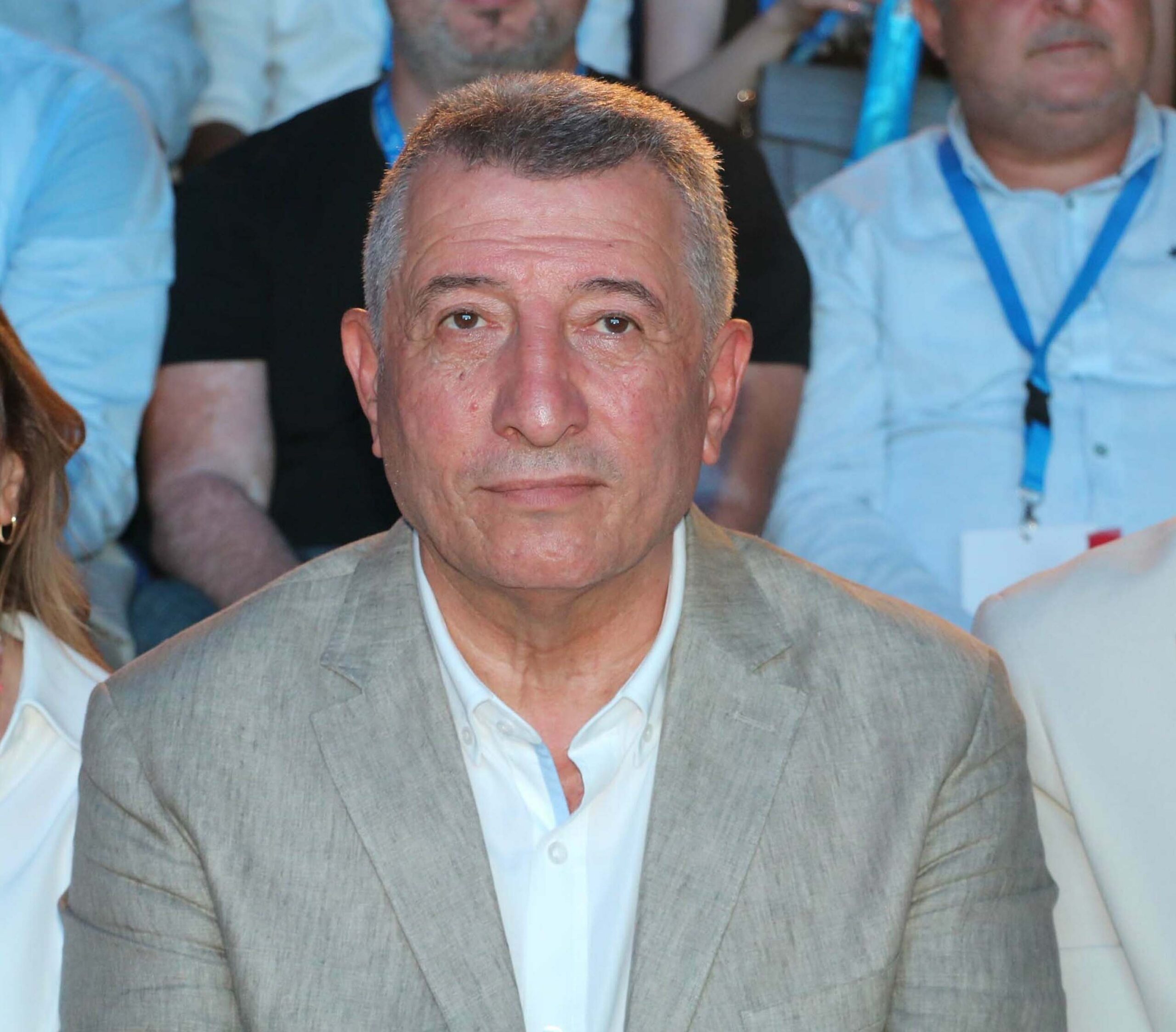 Başkan Mustafa Günay Dahil 5 Kişi Gözaltına Alındı: İzmir’de Belediye Operasyonu 1 GUZELBAHCE BELEDIYE BASKANI GOZALTINA AL 1331587 395632 scaled
