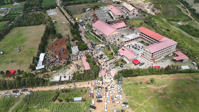 KENYADA OKULDA YANGIN 16 OGRENCI HAYAT 1334898 396489