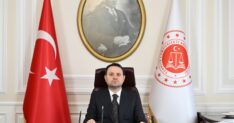 akin gurlek