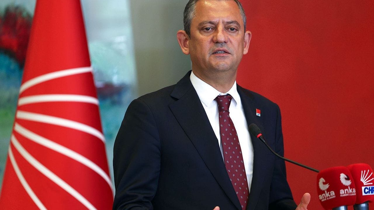 CHP’de Tarihi Kriz: Özgür Özel Ve Ekibi Parti Meclisi’nden İstifa Etti 1 WhatsApp Image 2025 09 21 at 12.04.26