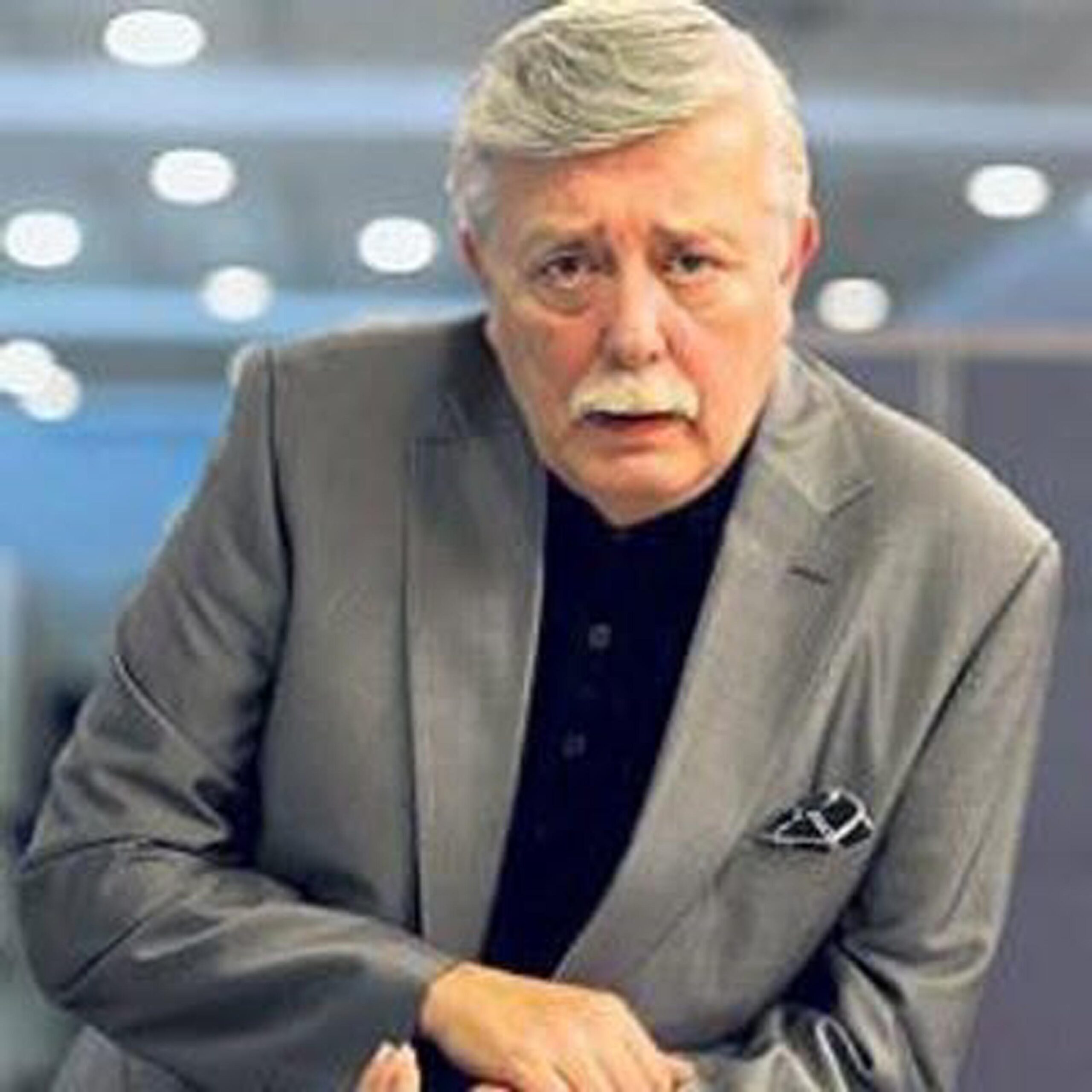 Gazeteci Ve Eski Galatasaray Yöneticisi Aziz Üstel Son Yolculuğuna Uğurlandı 1 AZIZ USTEL IZMIRDE SON YOLCULUGUNA UGU 1417955 421439 scaled