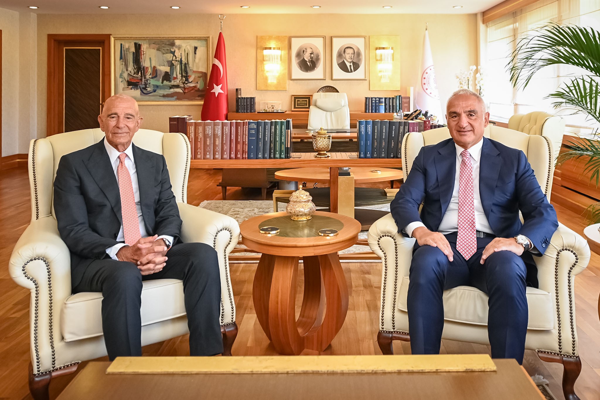 BAKAN ERSOY ABD BUYUKELCISI BARRACKI K 1430776 425250