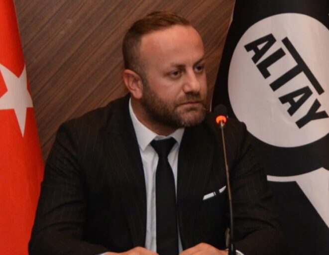 ALTAYA KAYYUM ATANIYOR 1438412 427638