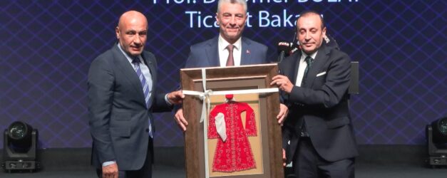 BAKAN BOLAT IHRACAT SU ANDA 400 MILYAR 1464766 435824