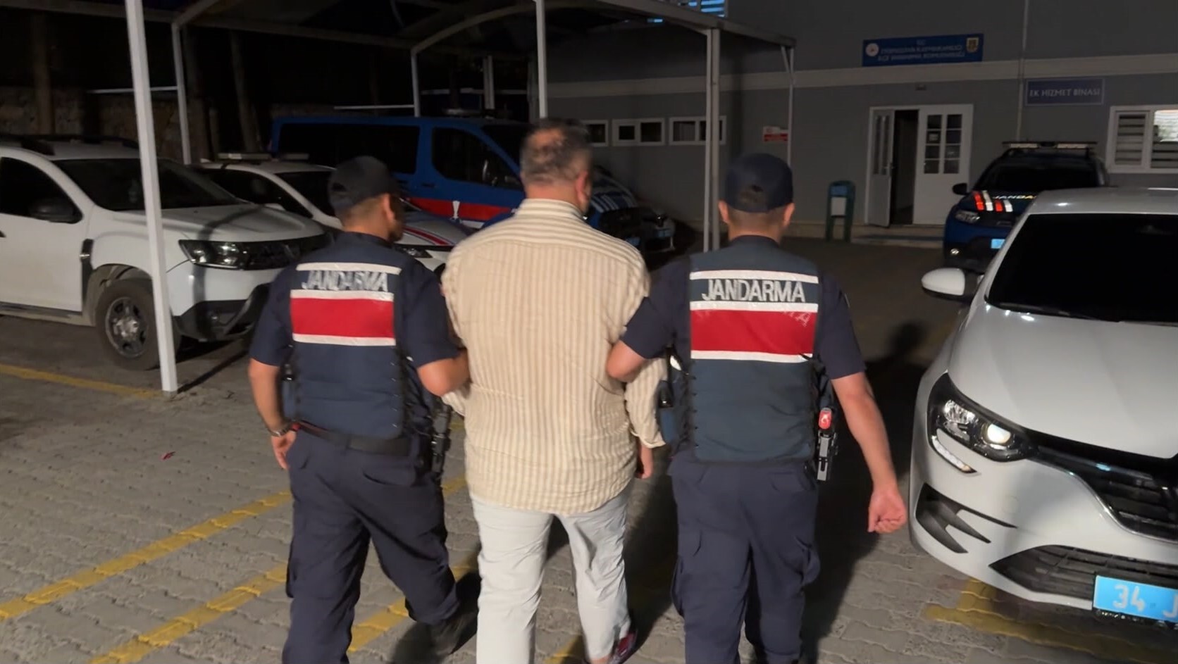 Gazeteci Cem Küçük Tutuklandı 1 GAZETECI CEM KUCUK HAKKINDA TUTUKLAMA TA 1438134 427559