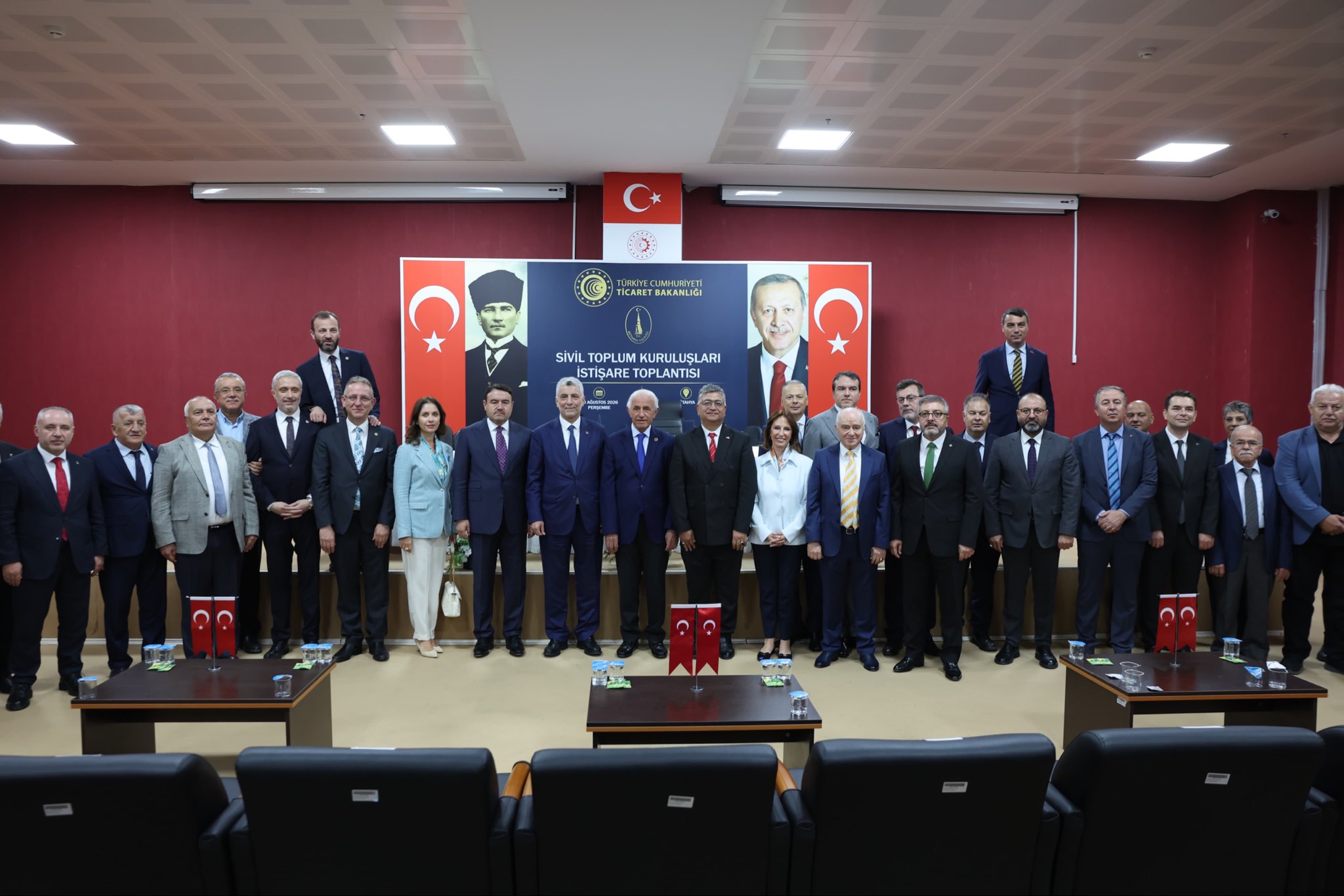 Bakan Bolat Kütahya’da Ekonomi Ve İhracat Verilerini Değerlendirdi 1